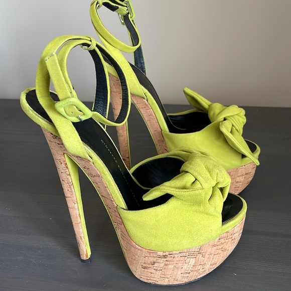 Worn once!!! Basically New!! - Picture 2 of 10